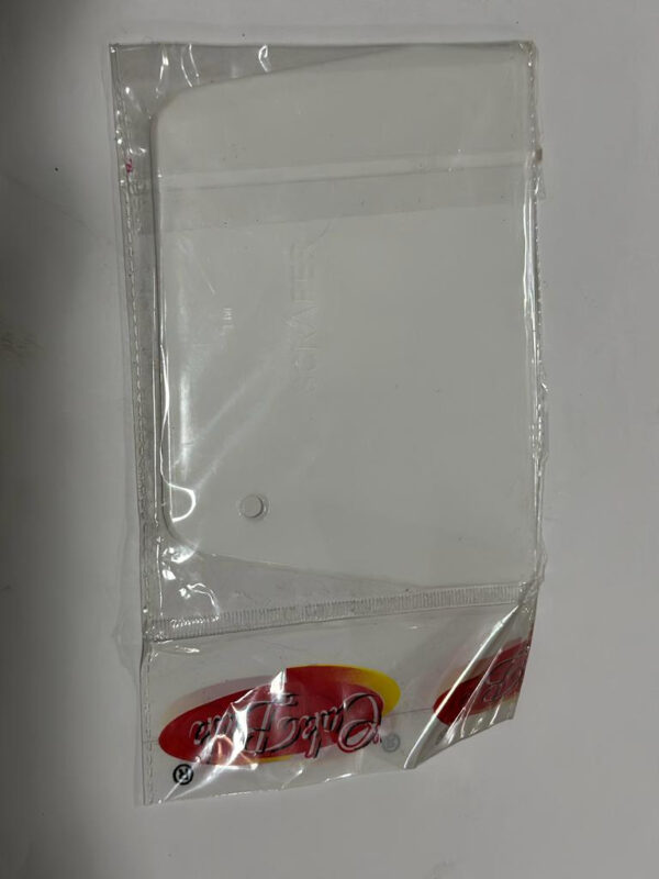 PLASTIC SCRAPER