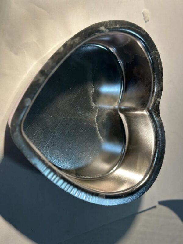 CAKE MOULD ALUMINIUM HEART SHAPE