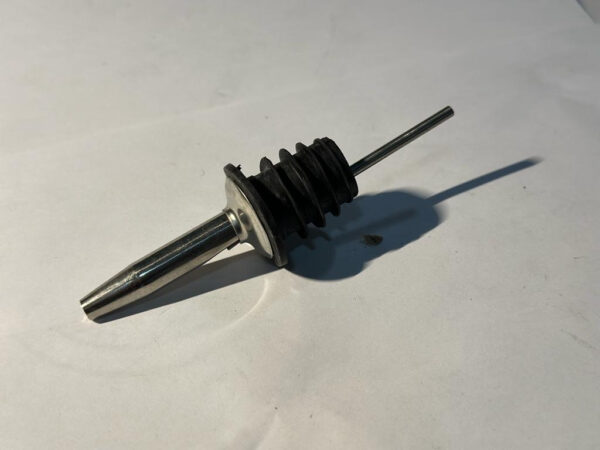 METAL POURER