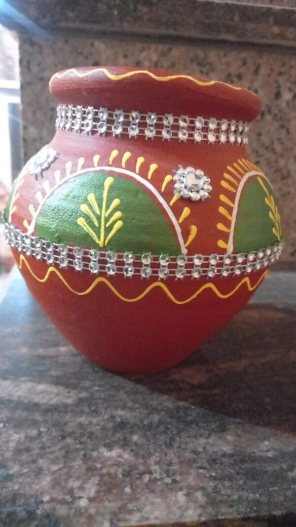 KALASH WITH PLATE AND PAINTED