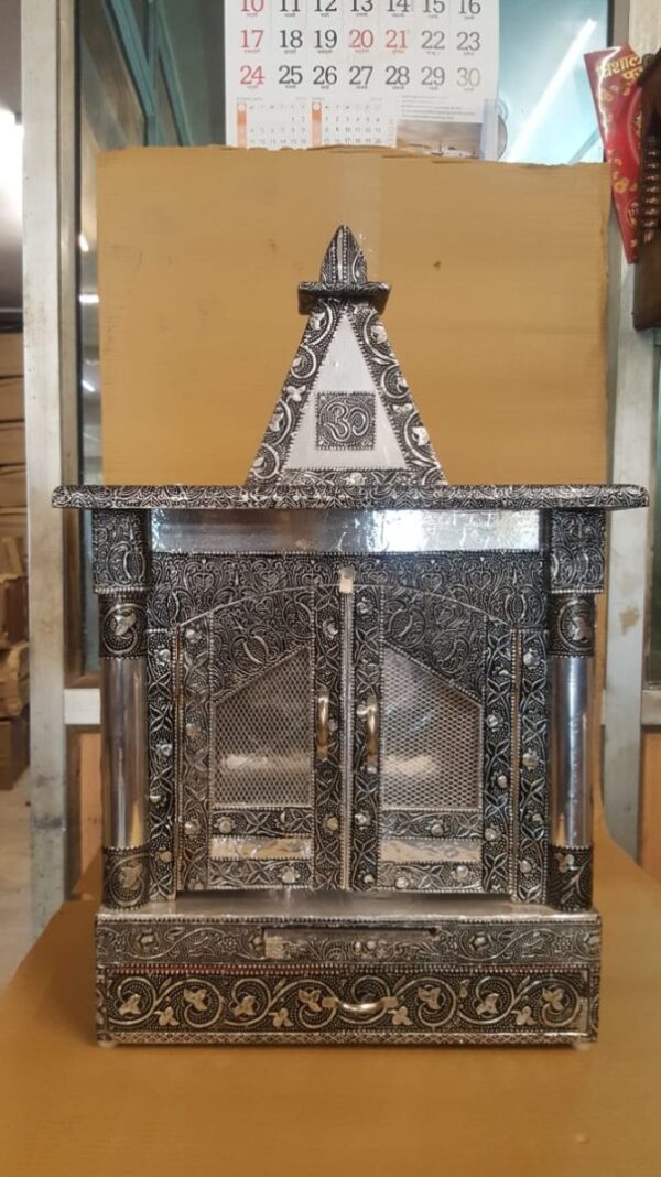 METAL 15X9 DOOR
