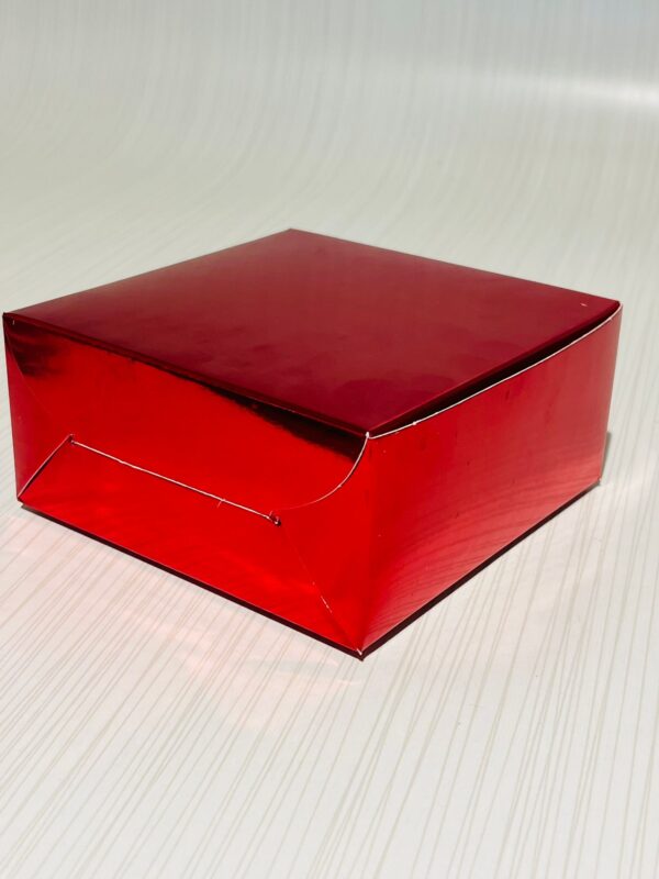 ONE POUND HM BOX    Gold foil Lamination