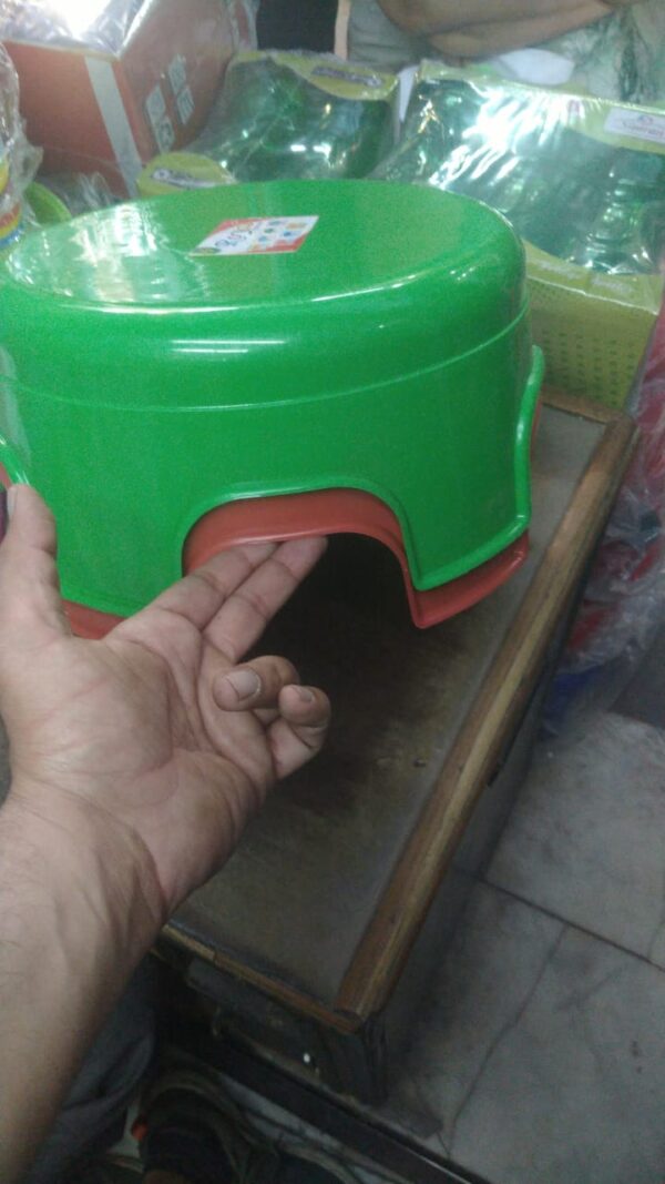 PLASTIC STOOL PATRA